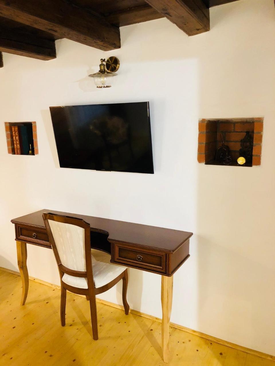 V. Apartment Сігішоара Екстер'єр фото